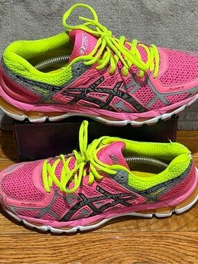 RARE ASICS Women’s Gel-Kayano 21 Running Shoe Pink Neon Green FluidRide US 8.5